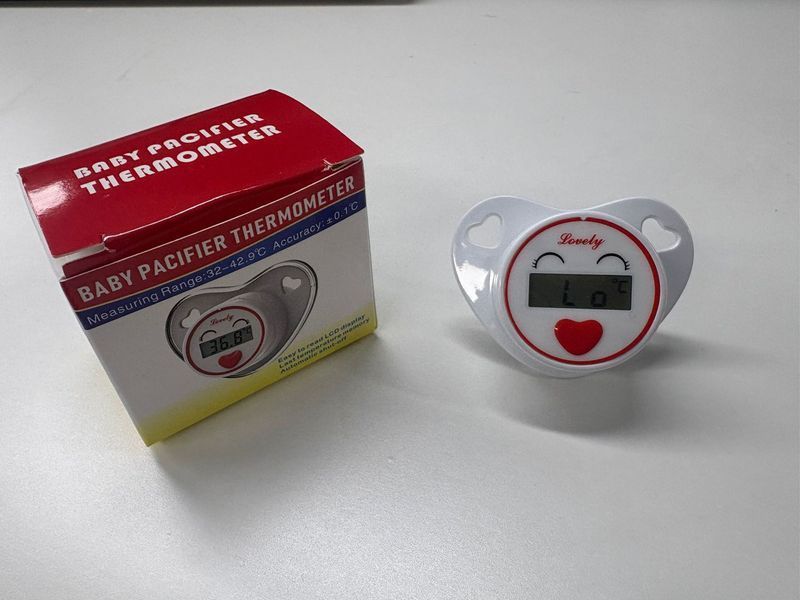 Детская электронная пустышка-термометр с цифровым дисплеем и звуковым сигналом. Красная 3045281938 фото